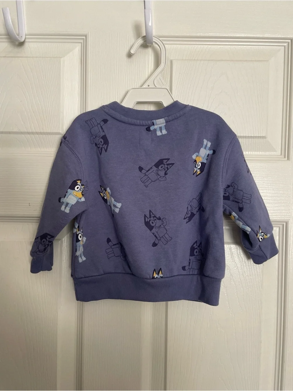 GAP Baby 6-12 Months Bluey Lavender Pullover Sweatshirt and Sweatpants Set